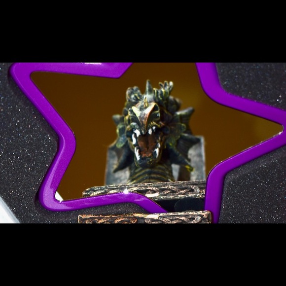 Jeffree🌟Glitter Mirror from Bloodlust Collection - Picture 7 of 8